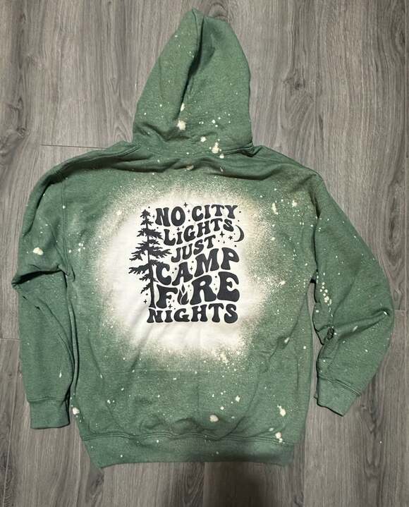 Gildan Tops - Gildan Heavy Blend Hoodie Size L Green Bleached No City Lights Campfire